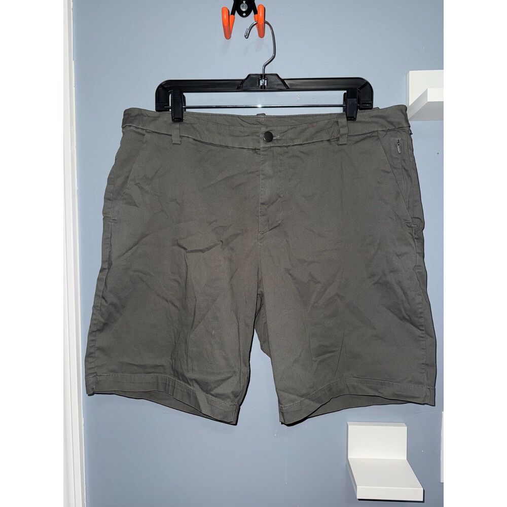 Men's Lululemon Dark Grey/Olive Green Shorts | Size 36 | Activewear Menswear